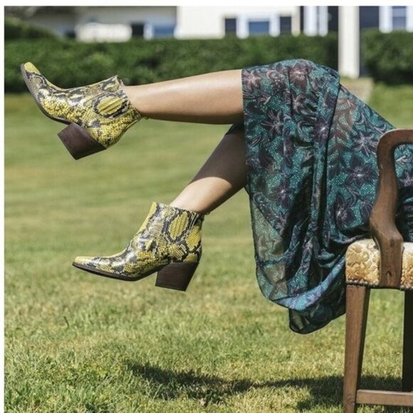 Sam Edelman Winona Bootie - Picture 1 of 9